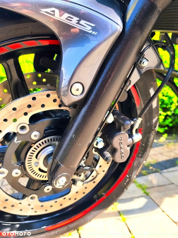 Suzuki Gladius - 17