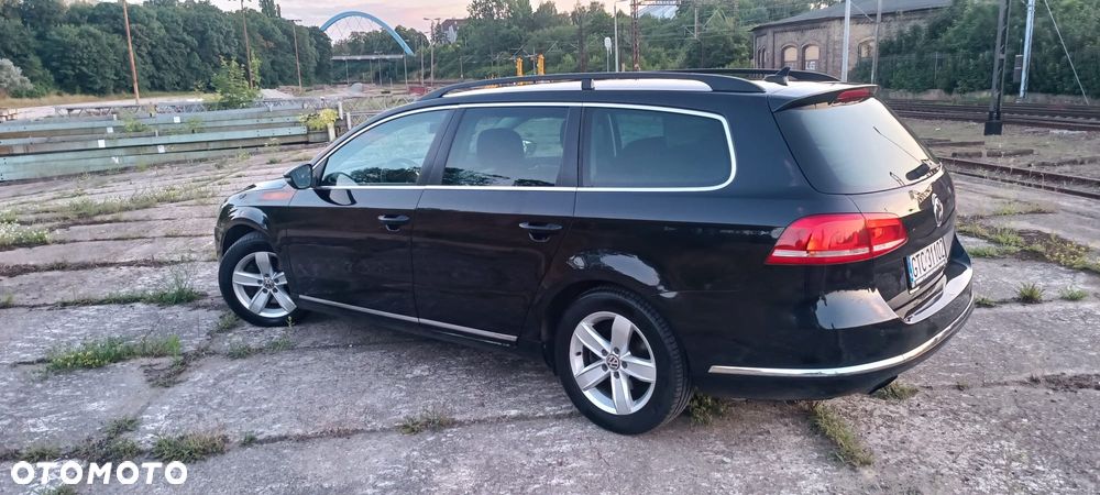 Volkswagen Passat - 2