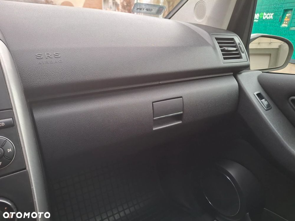 Mercedes-Benz Klasa A 170 Elegance - 21