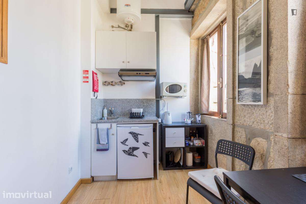 Apartamento com 2 quartos - localizado em São Nicolau Porto - Grande imagem: 4/12