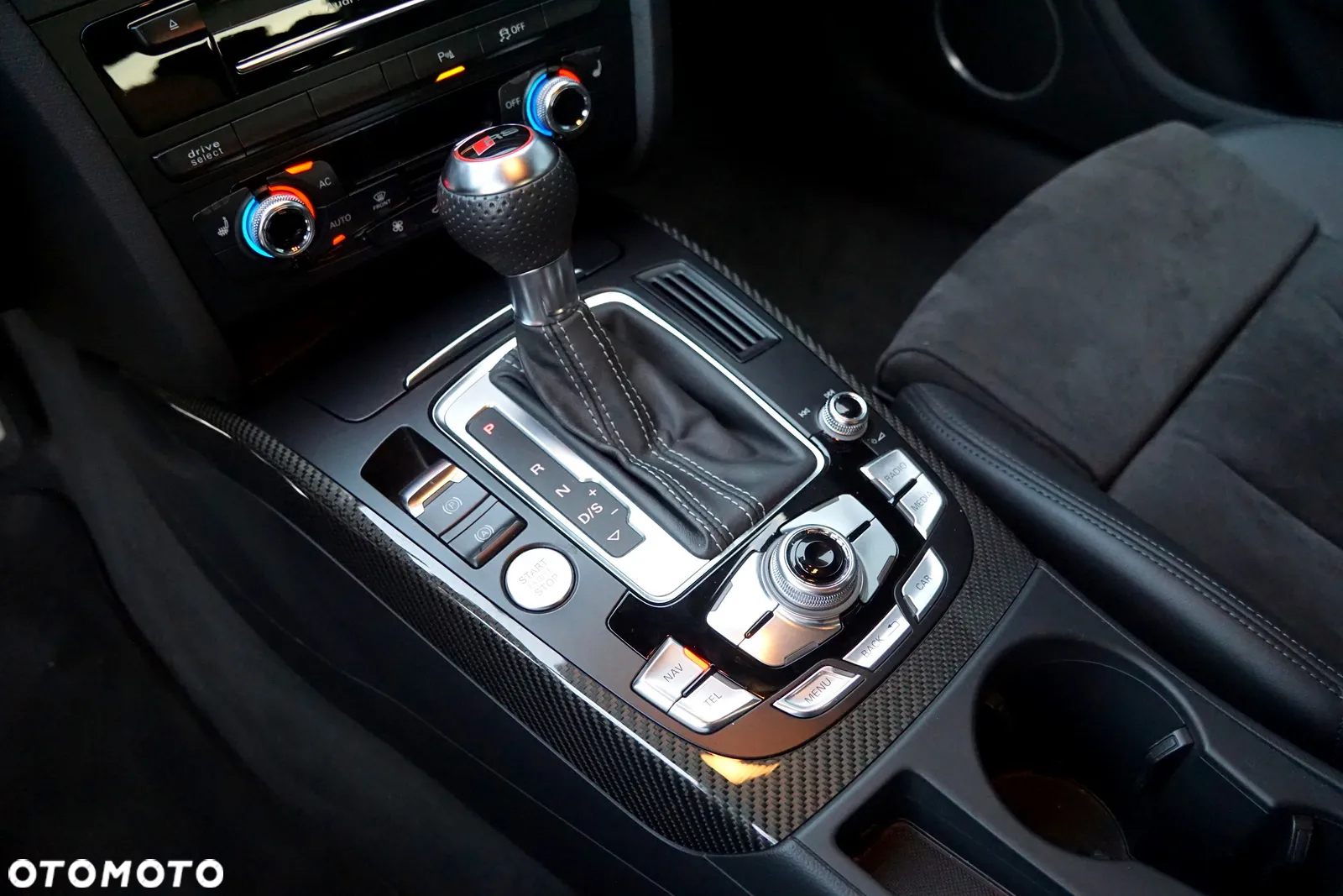 Audi RS4 Standard - 35