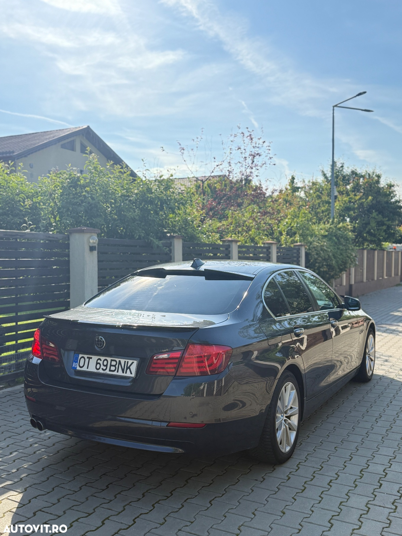 BMW Seria 5 520d - 5