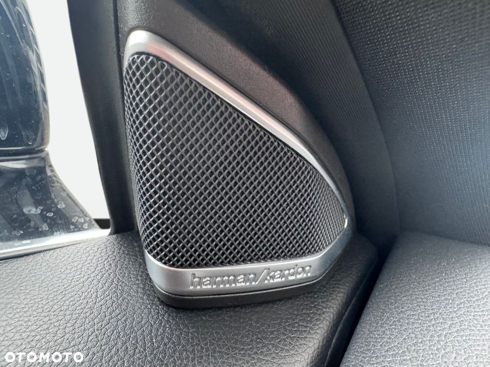 Mercedes-Benz CLS - 25