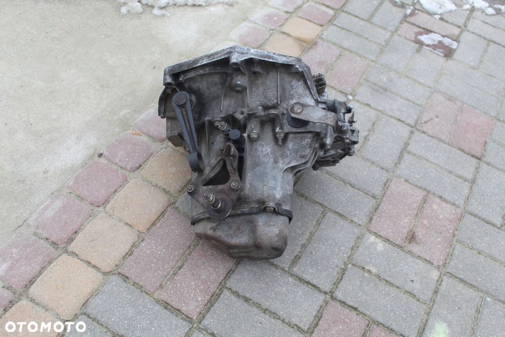 SKRZYNIA BIEGÓW PEUGEOT PARTNER I 1.4 20CD35 - 3