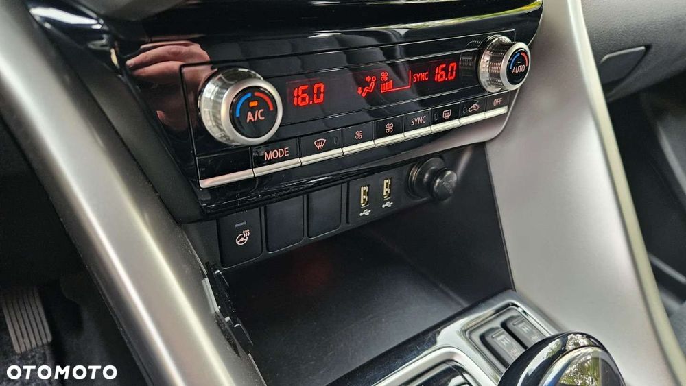 Mitsubishi Eclipse Cross - 32