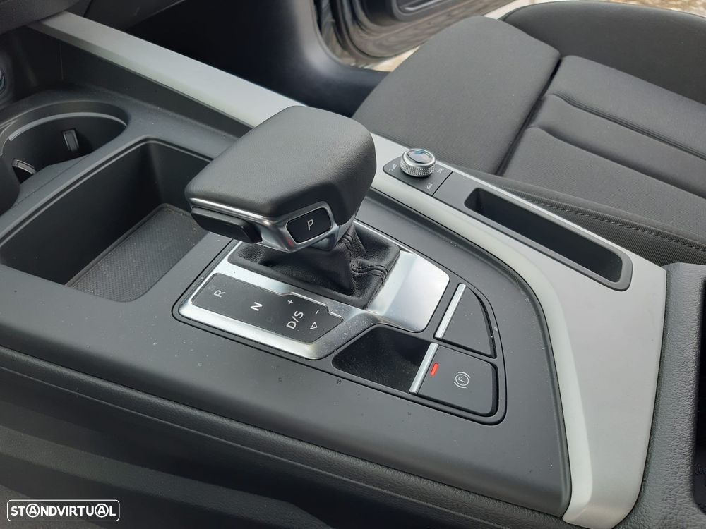 Audi A4 Avant 35 TDI S line S tronic - 14