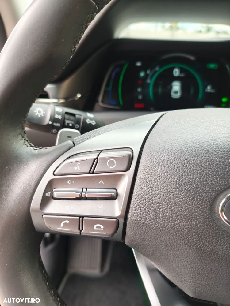 Hyundai IONIQ - 21