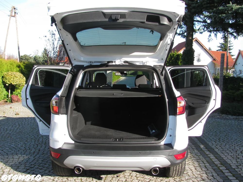 Ford Kuga 1.5 EcoBoost 2x4 Trend - 13