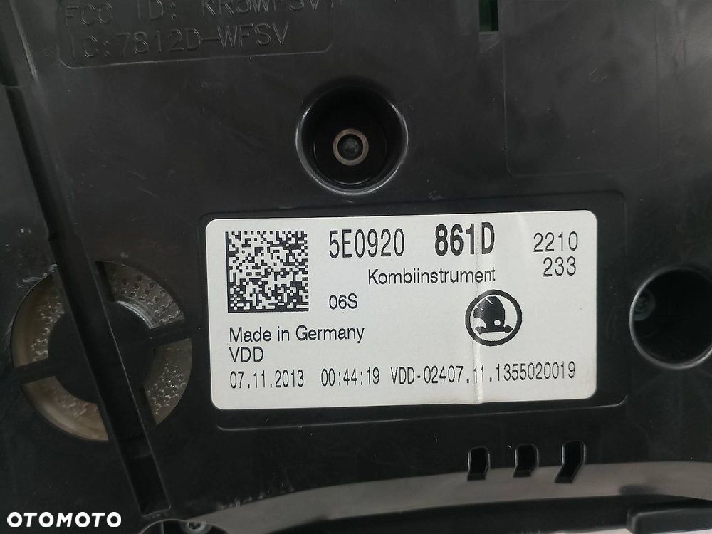 LICZNIK SKODA OCTAVIA III 5E0920861D VDD-02407.11.1355020019 1.6 TDI - 5