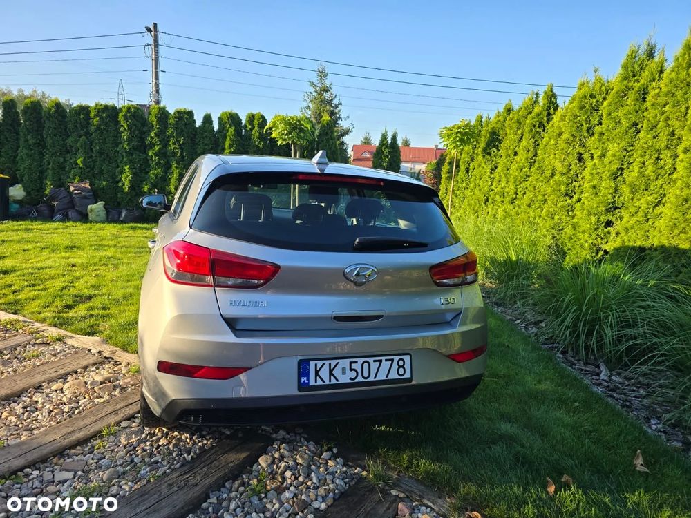 Hyundai i30 1.5 DPI Comfort - 11