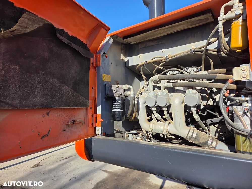 Hitachi ZX290LCN, 30 tone, 2014, 9.152h, latime 2,99m, 3 brate excavare, inst picon, inst rotire, gresare automata, Cupla rapida hidr, cupa 1,8mc, senile 80% ok, ad sapare 7m, bolt diam 90mm, 3 pompe hidr HITACHI, STARE BUNA-PROMOTIE 66.900 EUR+Tva - 25