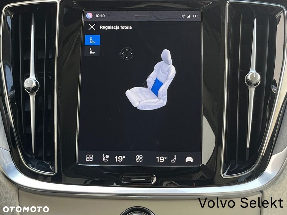Volvo V60 Cross Country - 26