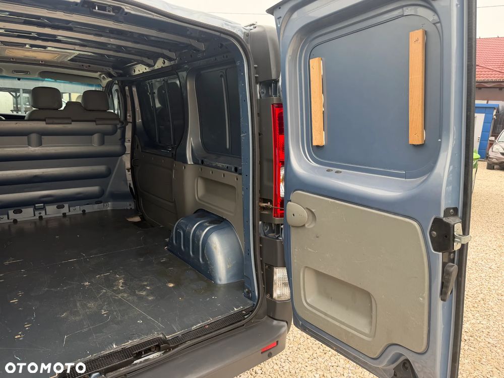 Opel VIVARO - 22
