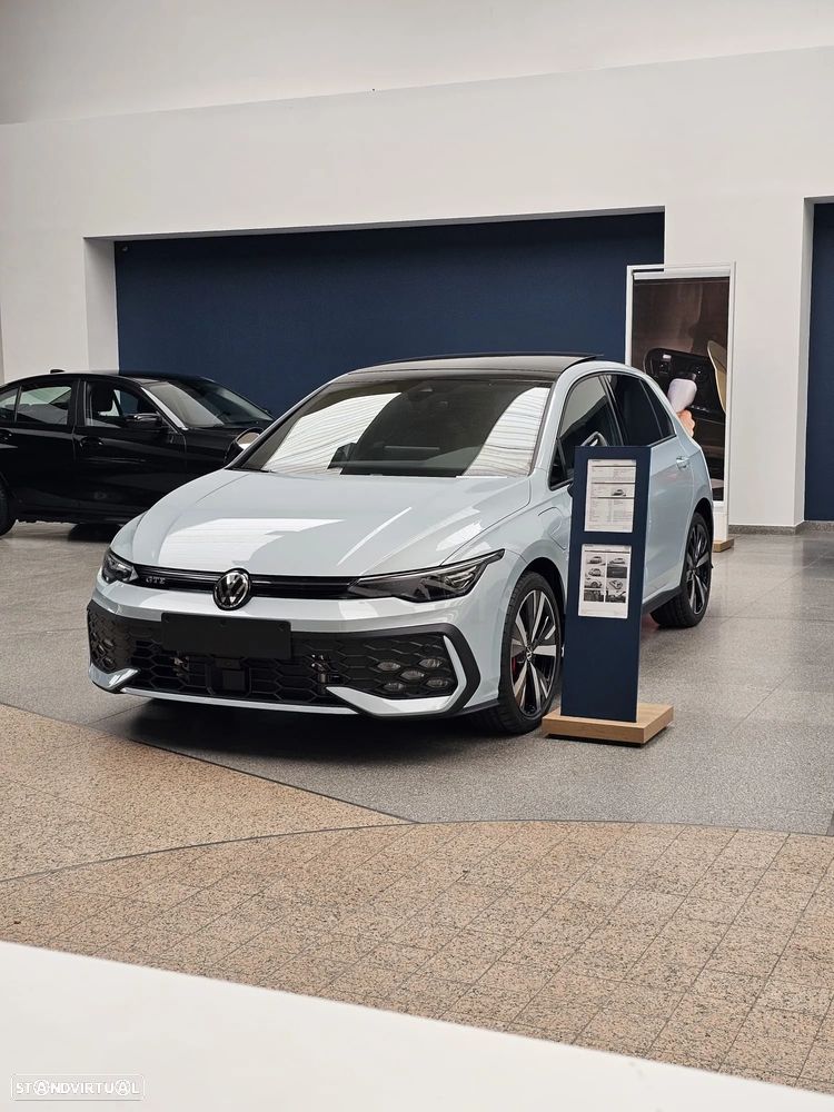 VW Golf 1.5 TSI e-Hybrid GTE DSG - 1