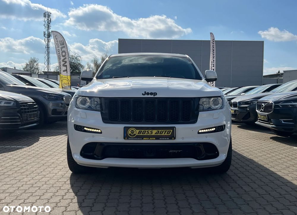 Jeep Grand Cherokee SRT - 4