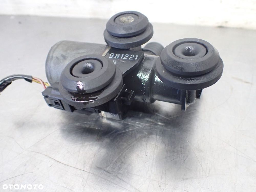 ELEKTROZAWÓR WODY BMW E46 1.9 1147412144 - 5