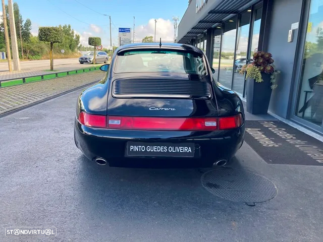 Porsche 911 Série F - 8