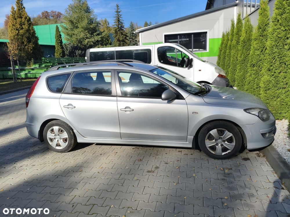 Hyundai I30 2011 photo 2