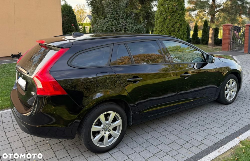 Volvo V60 D4 Business Edition - 17