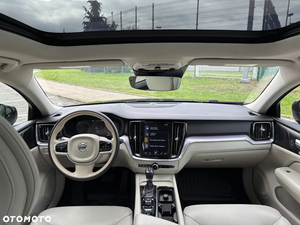 Volvo S60 T6 AWD Momentum Pro - 18