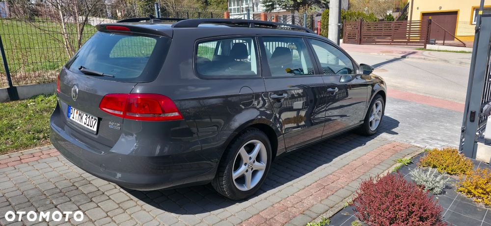 Volkswagen Passat - 17