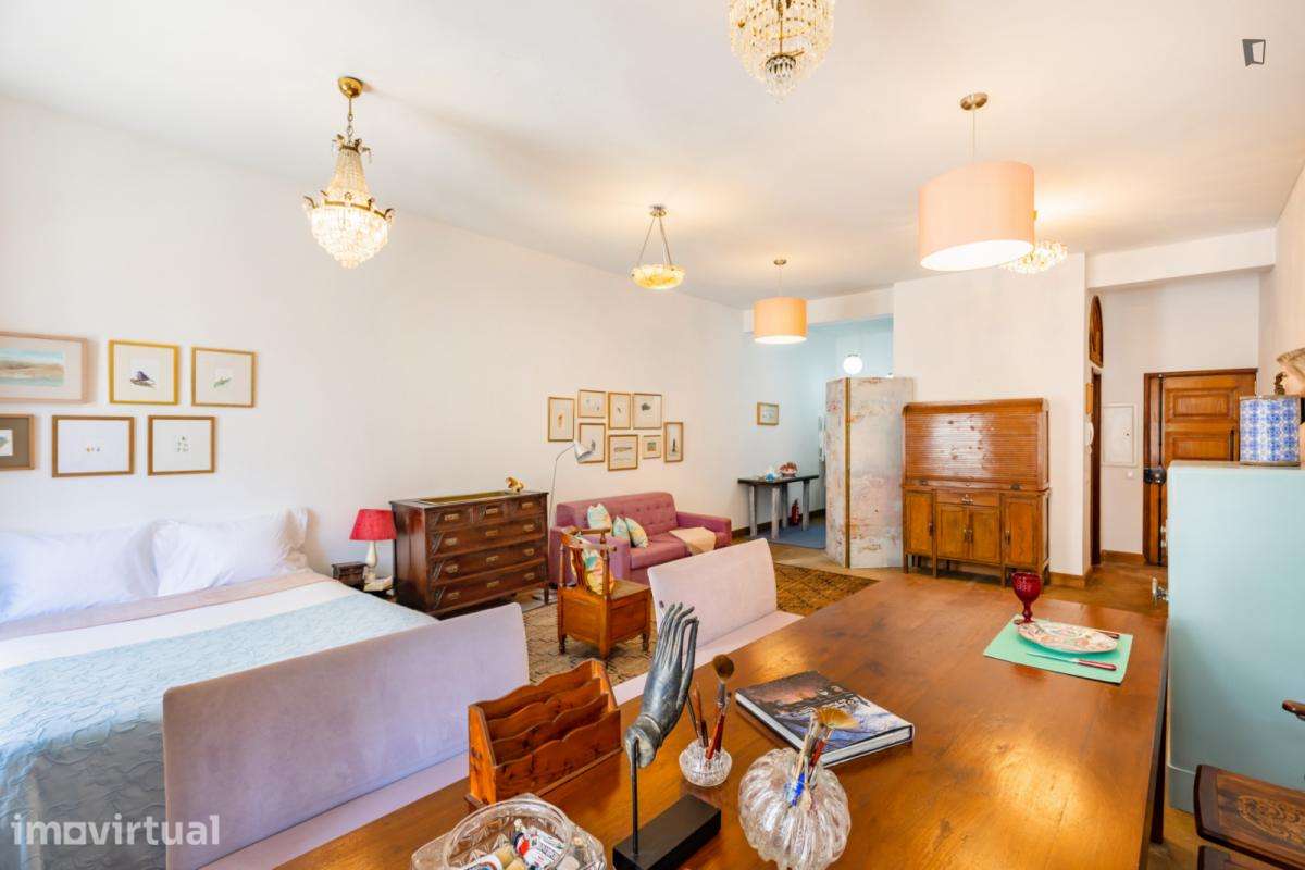 Estúdio - localizado em São Nicolau Porto - Grande imagem: 3/41