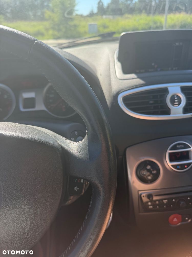 Renault Clio 1.2 16V Business - 14