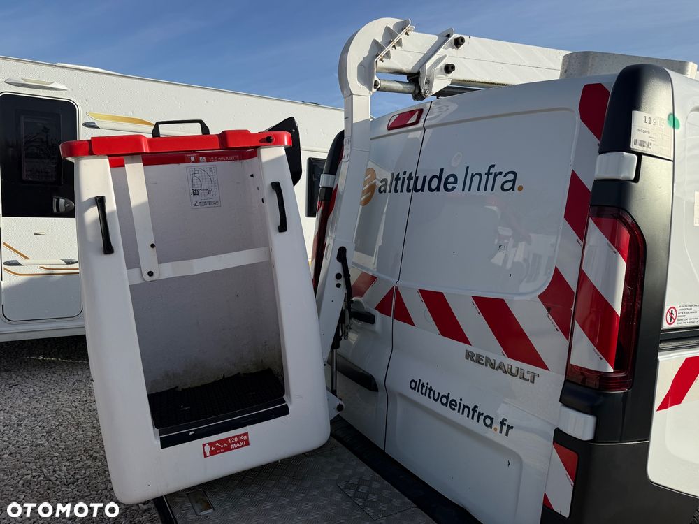 Renault Trafic - 13