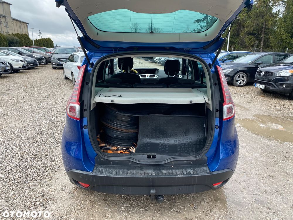 Renault Scenic 1.6 16V 110 Dynamique - 19