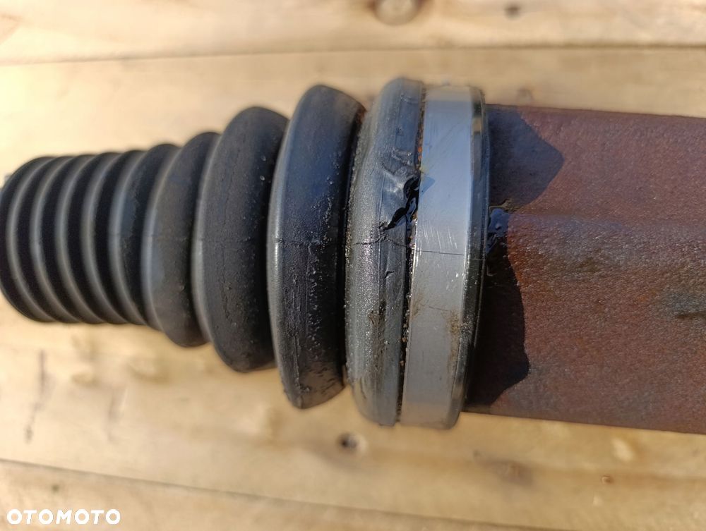 BMW G11 G12 PRAWA PRZEDNIA PÓŁOŚ 863952202 - 2