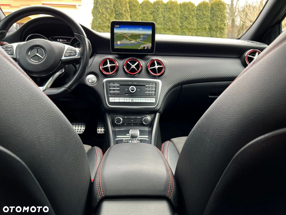 Mercedes-Benz Klasa A AMG 45 4Matic AMG Speedshift 7G-DCT - 28