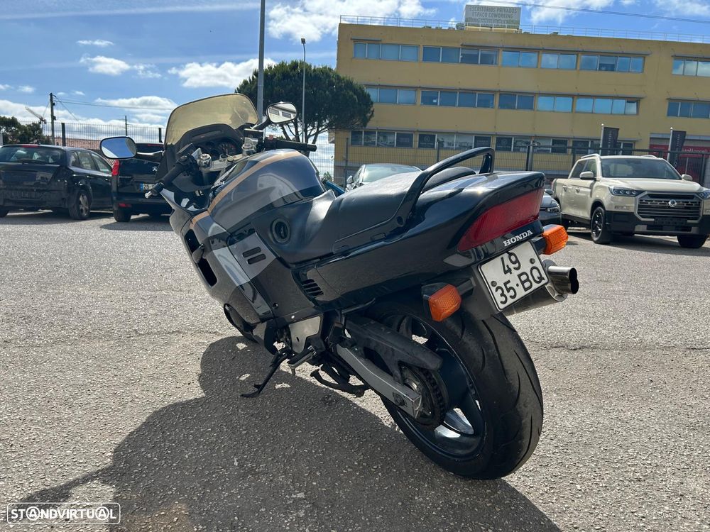 Honda CBR - 6