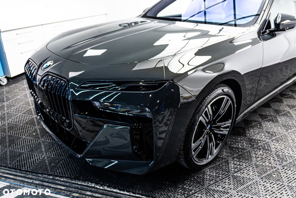 BMW Seria 7 740d xDrive mHEV M Sport sport - 2
