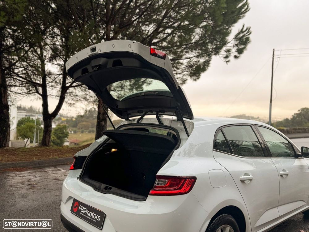 Renault Mégane 1.5 Blue dCi Intens - 22