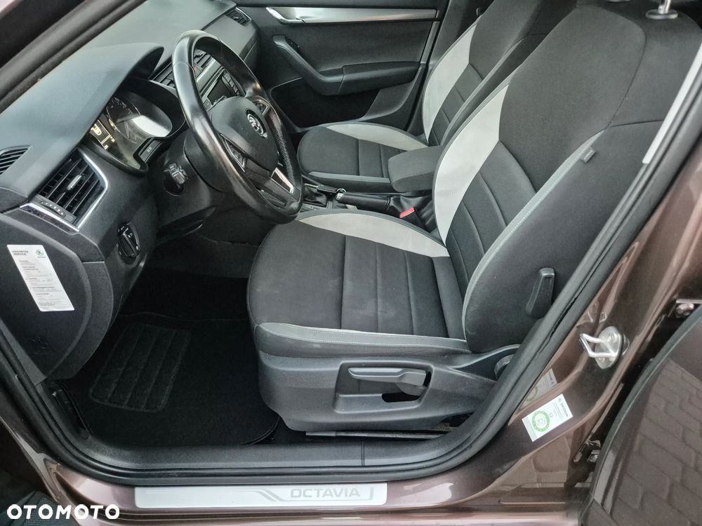 Skoda Octavia 1.6 TDI Edition DSG - 10