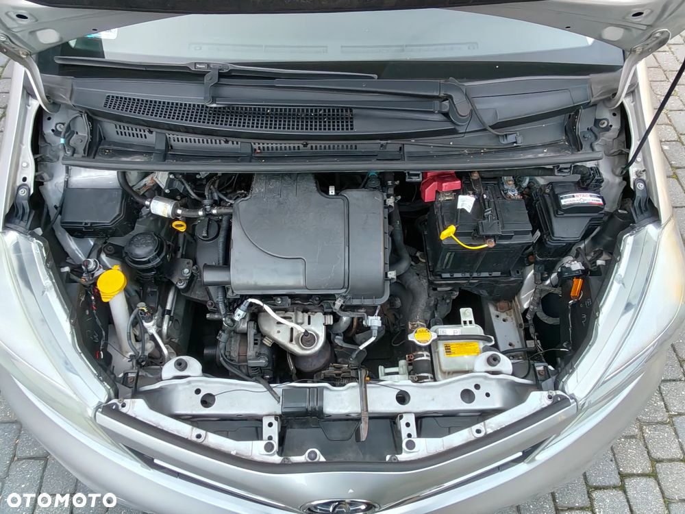 Toyota Yaris 1.0 Premium EU6 - 35