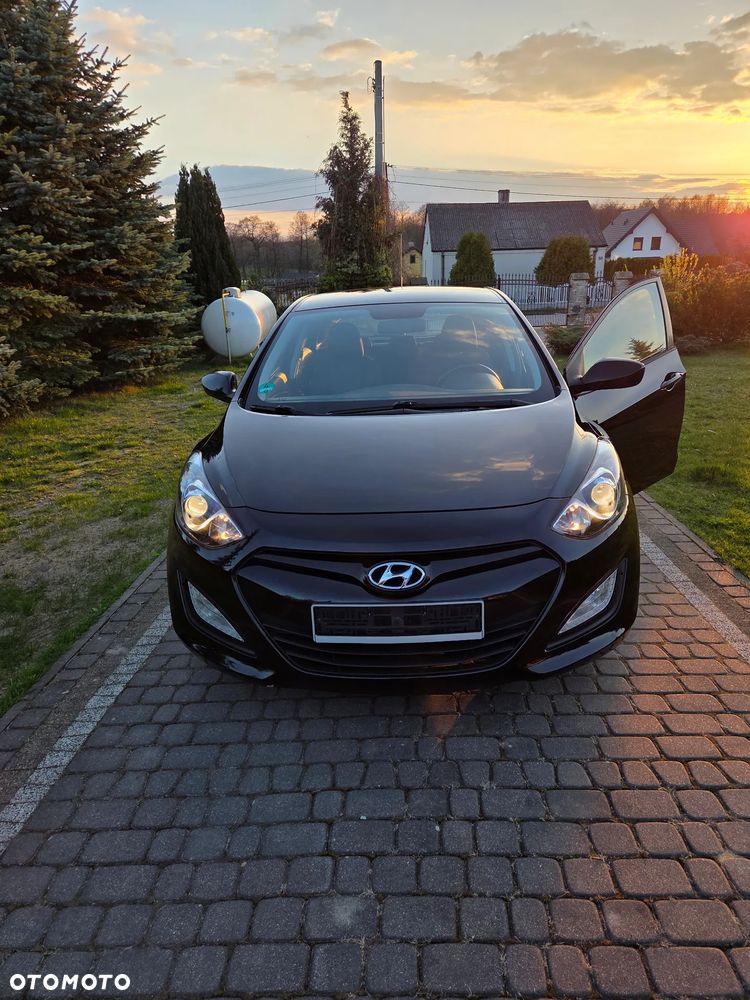 Hyundai i30 1.4 Fifa World Cup Edition - 10