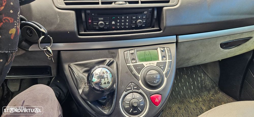 Citroën C8 2.2 HDi 16V Exclusive - 9