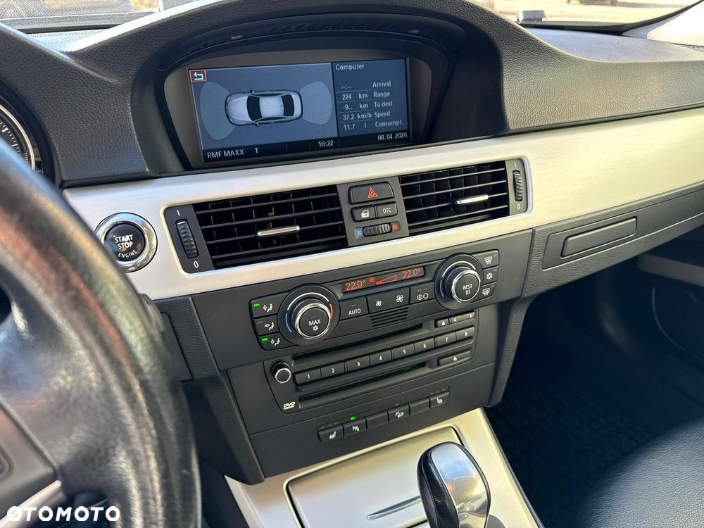 BMW Seria 3 330xi - 7