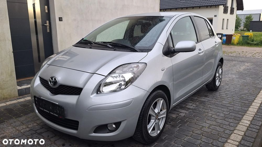 Toyota Yaris 1.33 VVT-i Executive - 1