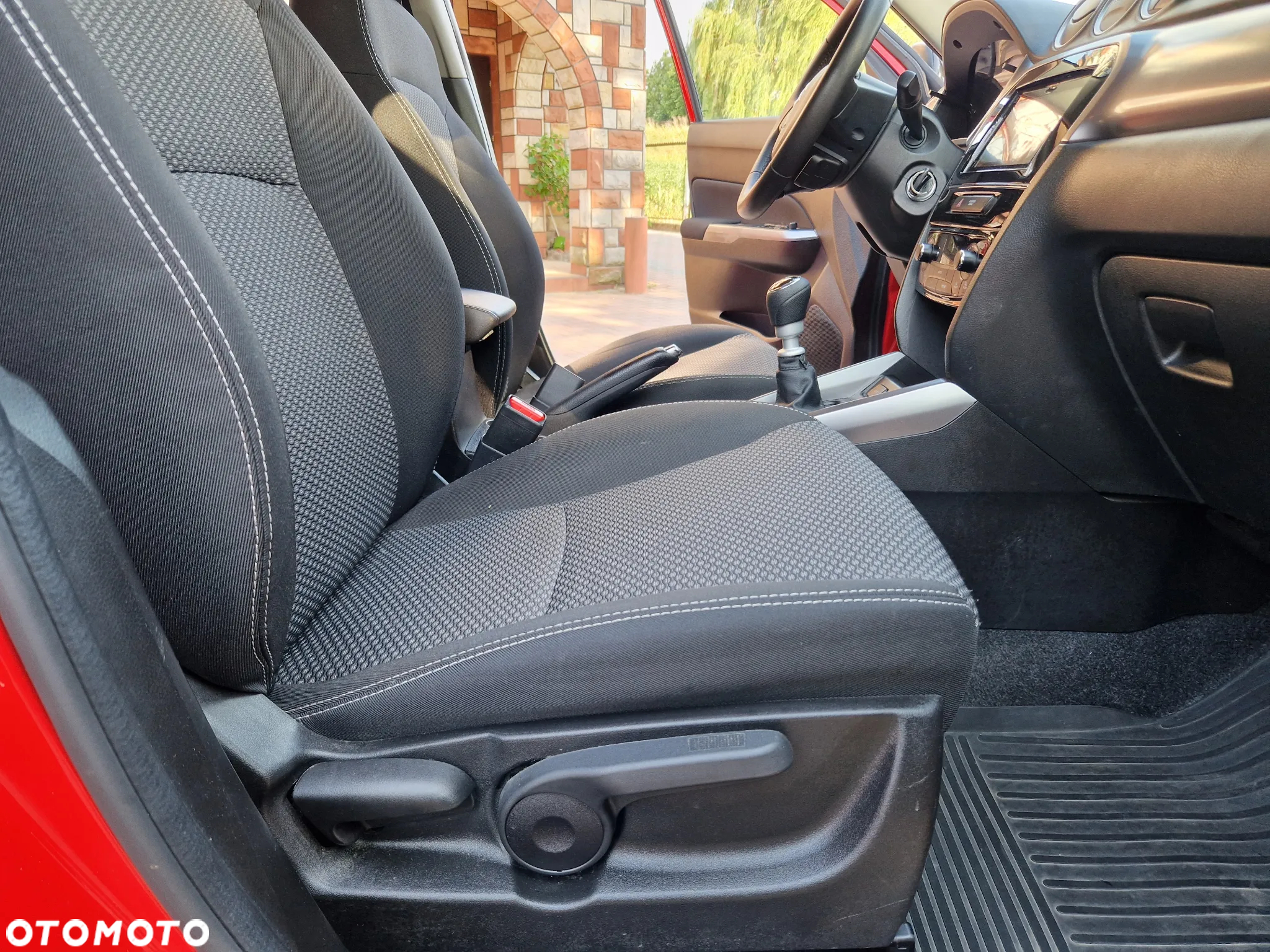 Suzuki Vitara 1.4 Boosterjet Premium 4WD - 18