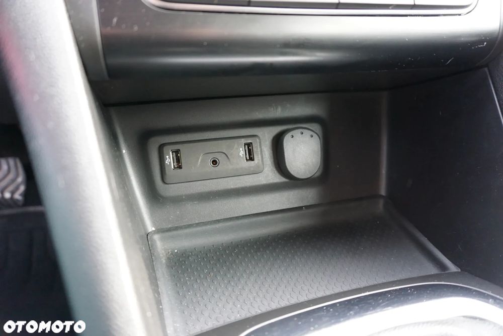 Renault Megane ENERGY TCe 100 INTENS - 19