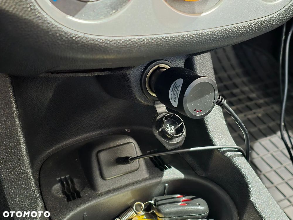 Opel Corsa - 33