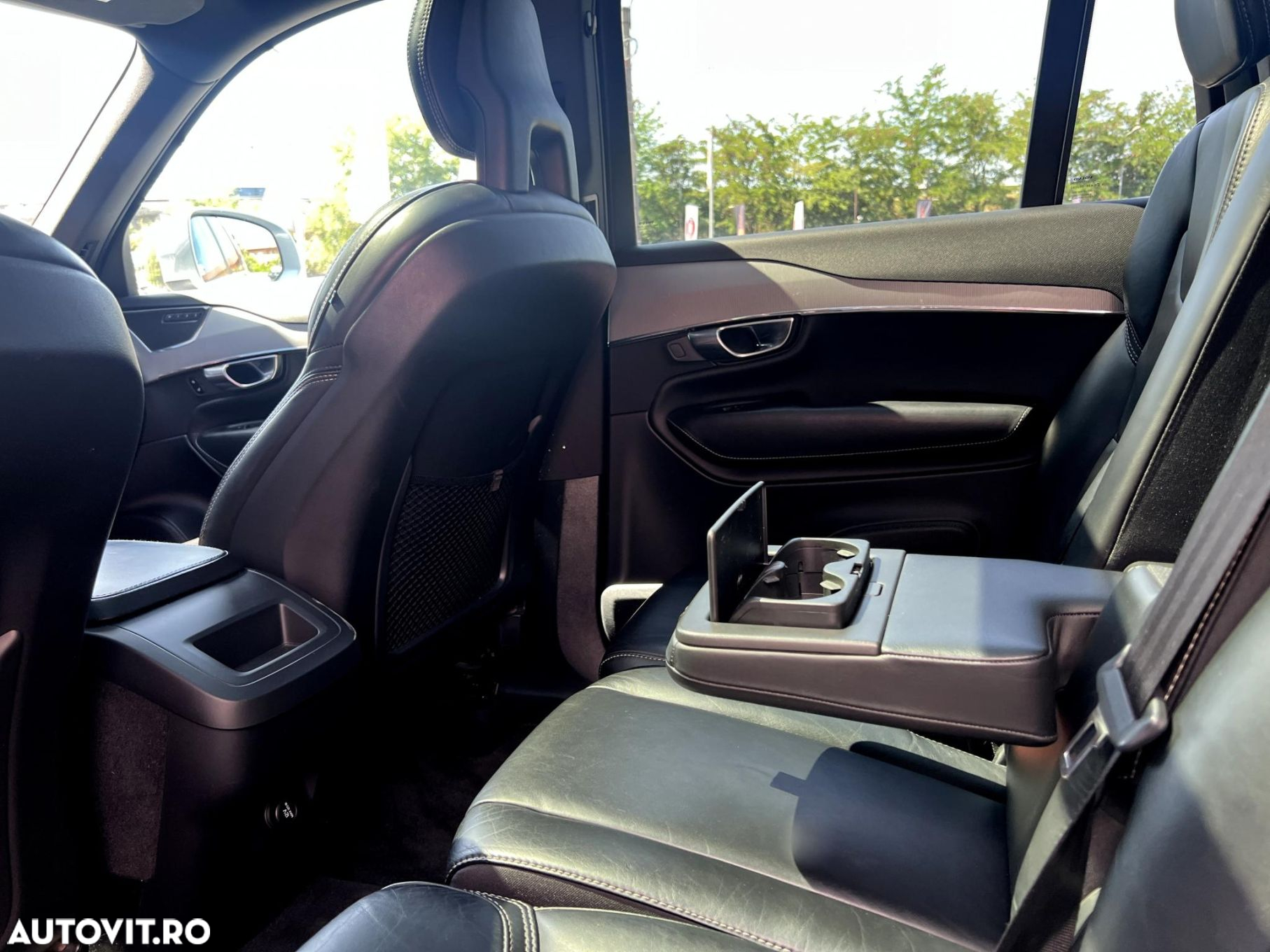 Volvo XC 90 - 23