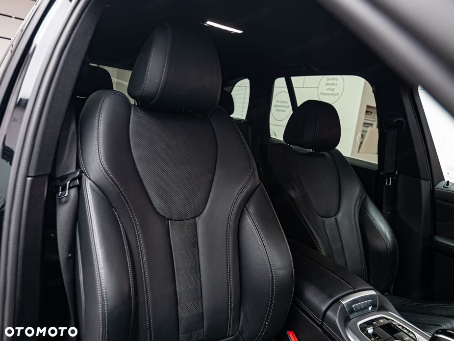 BMW X5 xDrive45e - 11