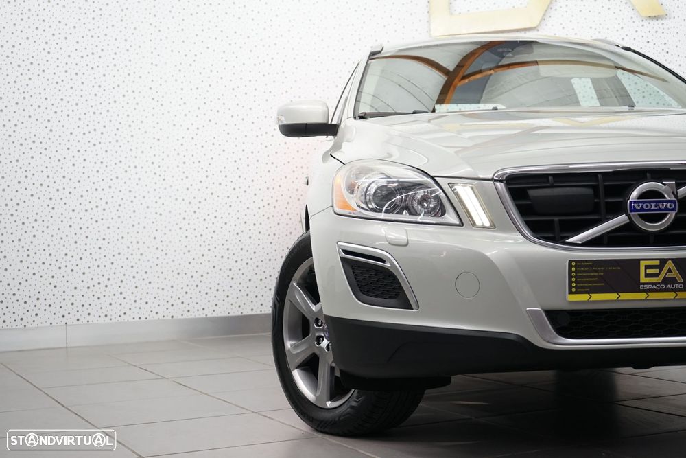 Volvo XC 60 2.0 D3 Summum Geartronic - 6