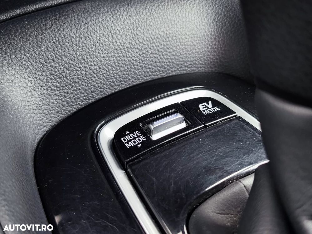 Toyota Corolla 1.8 HSD Eco - 24