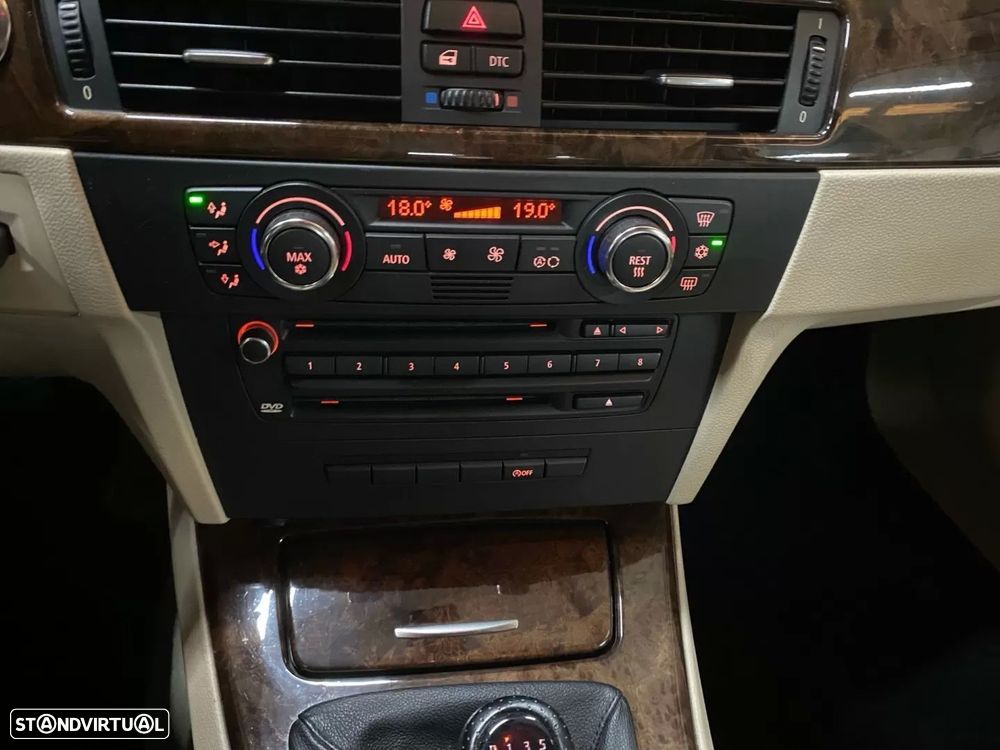 BMW 320 d Coupe - 13