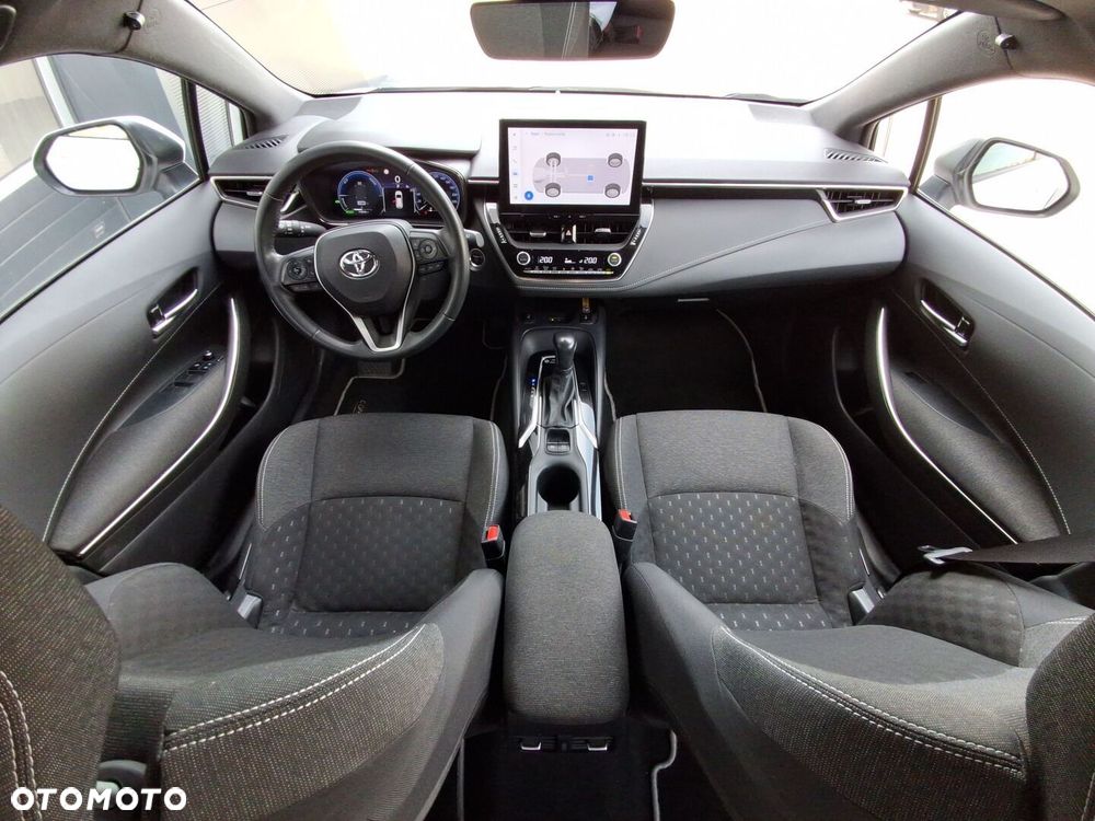 Toyota Corolla 1.8 Hybrid Comfort - 17