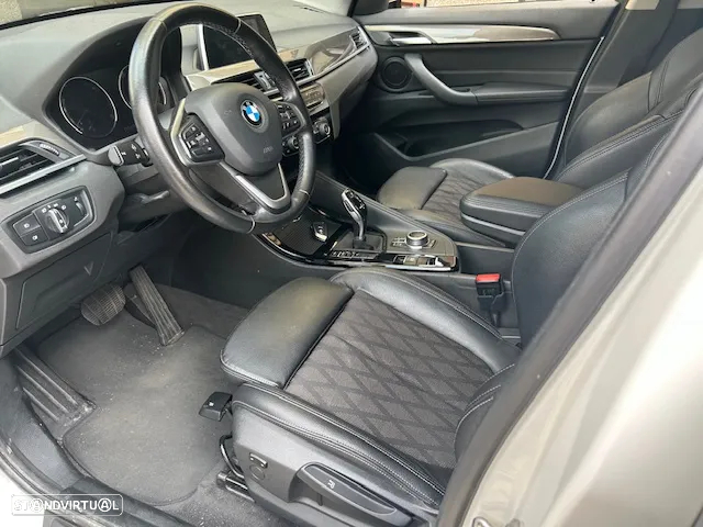 BMW X1 16 d sDrive Auto Line Sport - 8
